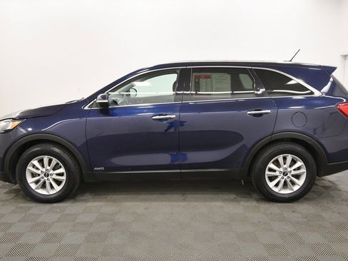 Used 2020 Kia Sorento LX image 4