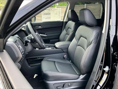 New 2026 Nissan Pathfinder SL AWD/4WD image 15