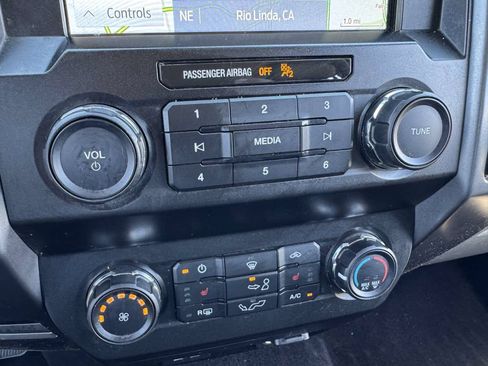 Used 2020 Ford F150 XLT w/ Equipment Group 302A Luxury AWD/4WD image 30