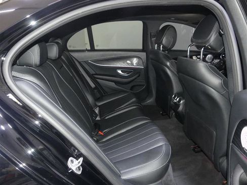 Used 2020 Mercedes-Benz E 350 4MATIC Sedan w/ Premium Package image 29