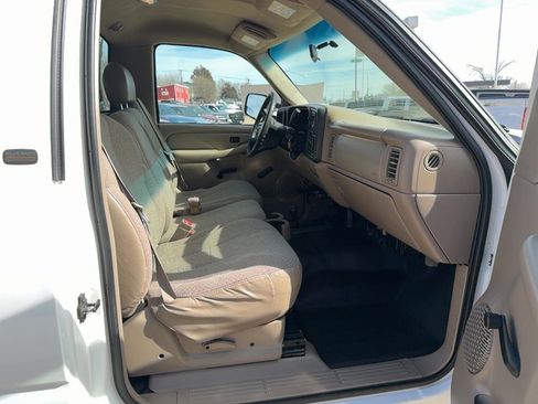 Used 2002 Chevrolet Silverado 3500 LS w/ Off-Road Skid Plate Pkg image 18