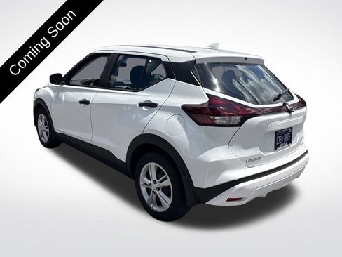 Used 2025 Nissan Kicks Play S FWD image 7