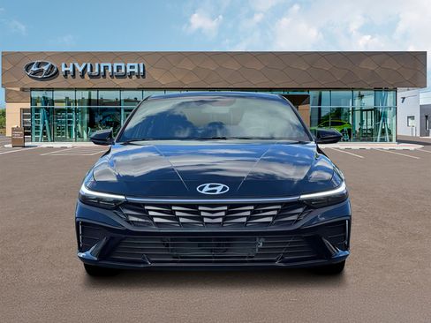 New 2026 Hyundai Elantra SEL FWD image 12