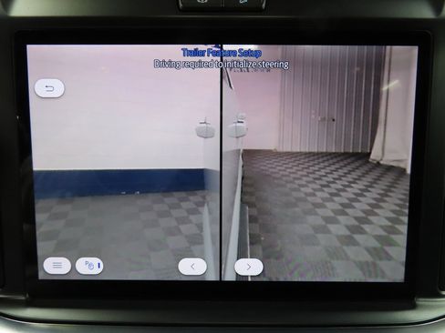 Used 2025 Ford F250 Platinum w/ FX4 Off-Road Package image 21