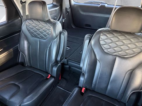 Used 2021 Hyundai Palisade Limited w/ Cargo Package image 18