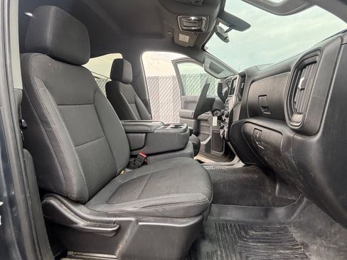 Used 2019 Chevrolet Silverado 1500 Custom Trail Boss w/ Custom Convenience Package AWD/4WD image 14