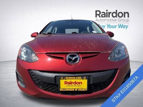 Used 2014 MAZDA MAZDA2 Sport FWD image 2