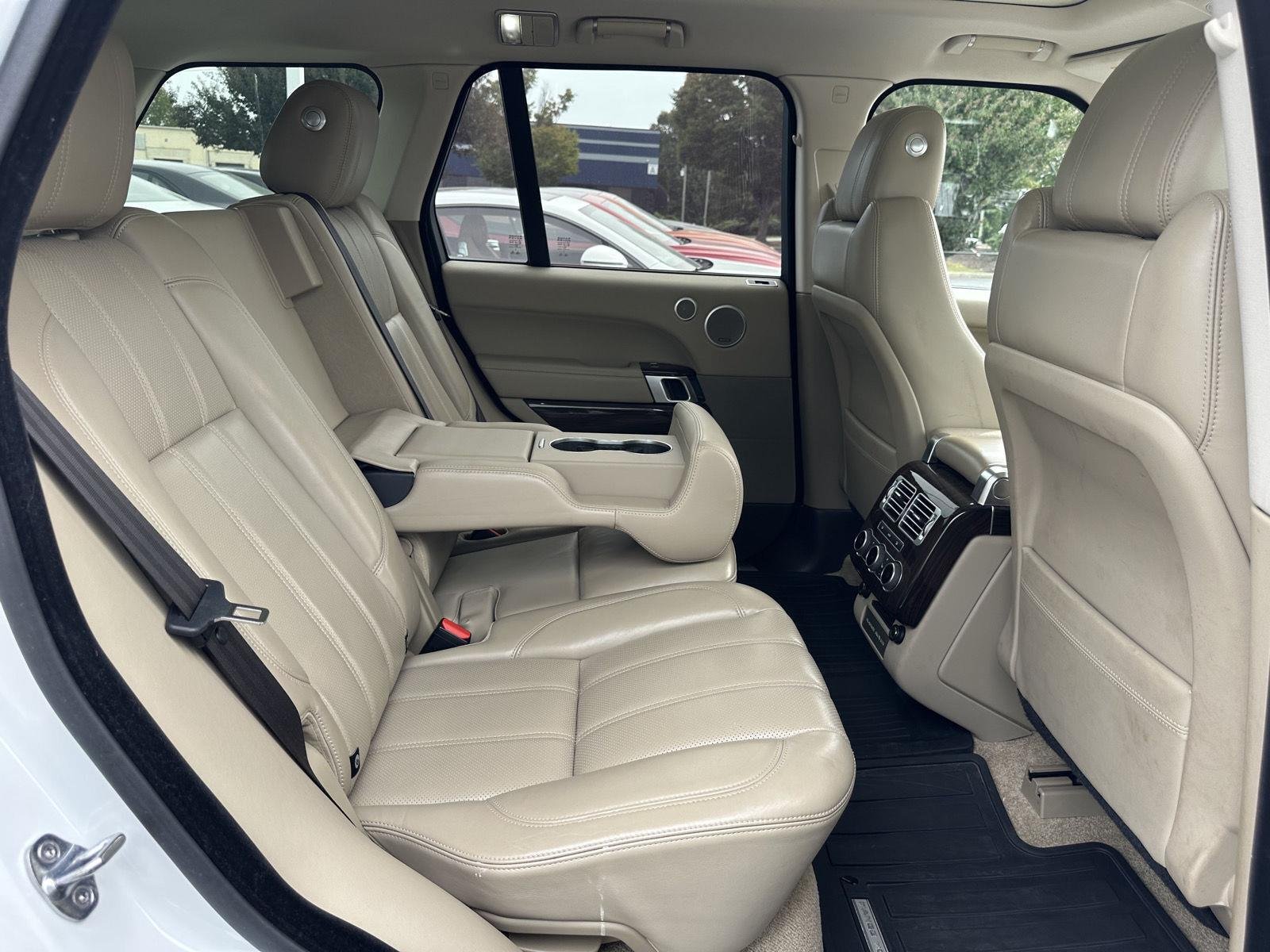 Used 2017 Land Rover Range Rover Supercharged AWD/4WD image 21
