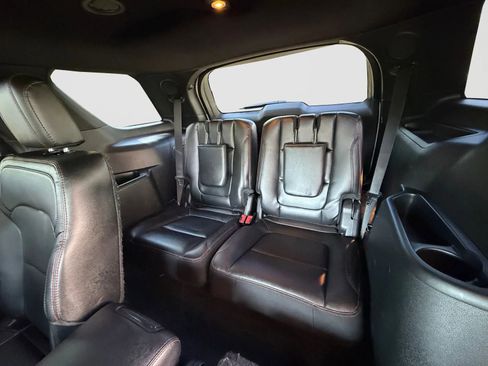 Used 2017 Ford Explorer Sport AWD/4WD image 16
