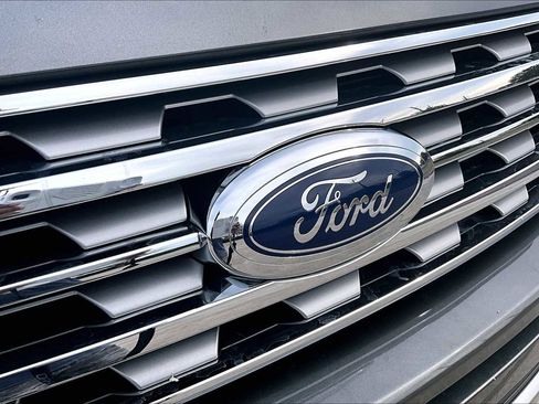 Used 2021 Ford Expedition Max Limited image 30