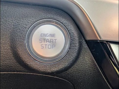 Certified 2023 Kia Telluride EX w/ EX Captain's Chair Package FWD image 12