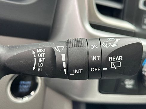 Used 2017 Toyota Highlander Limited image 34