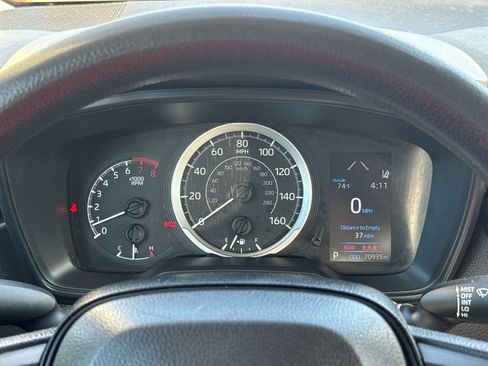 Used 2022 Toyota Corolla LE FWD image 16