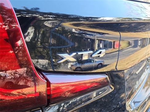 Used 2020 Cadillac XT4 Premium Luxury w/ Driver Awareness Package image 4