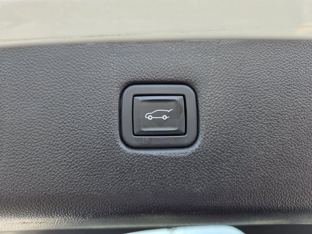 Certified 2023 Chevrolet Blazer LT w/ Convenience Package AWD/4WD image 12