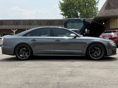 Used 2013 Audi S8 AWD/4WD image 6