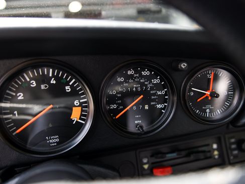 Used 1989 Porsche 911 Carrera RWD image 23