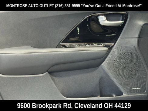 Used 2022 Kia Niro EX w/ Cold Weather Package image 11