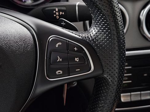 Used 2019 Mercedes-Benz GLA 250 4MATIC image 18