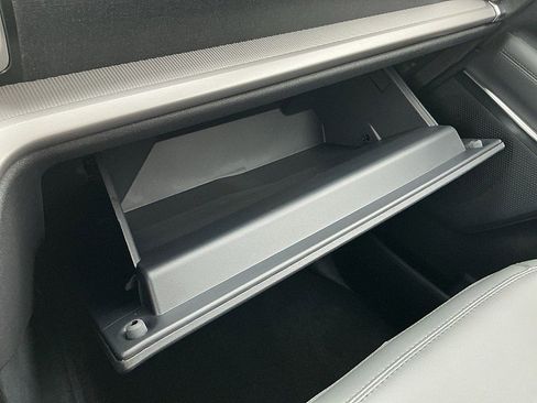 New 2026 Ford Expedition Active image 15