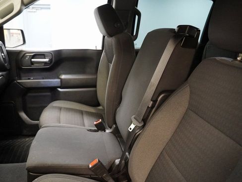 Used 2022 Chevrolet Silverado 1500 Custom image 9
