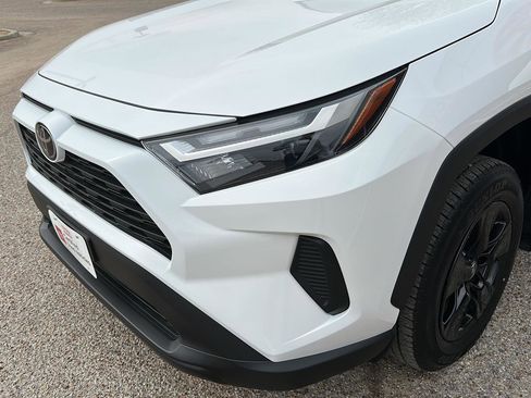 Certified 2025 Toyota RAV4 XLE w/ Convenience Package image 9