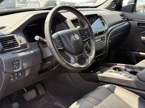 Used 2024 Honda Passport TrailSport image 11