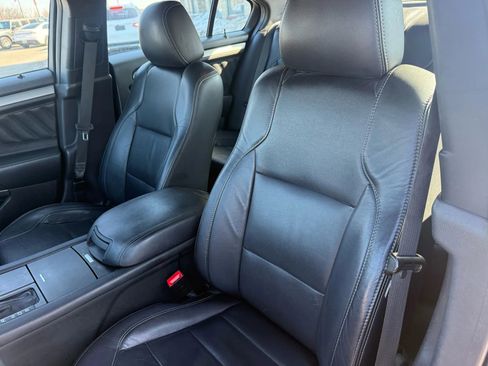 Used 2016 Ford Taurus SEL w/ Equipment Group 201A image 15