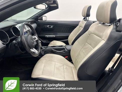 Used 2016 Ford Mustang Premium image 24