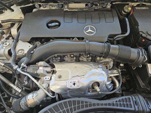 Used 2023 Mercedes-Benz GLA 250 image 24