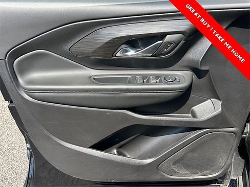 Used 2024 GMC Terrain SLE image 14