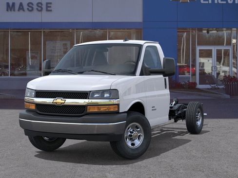 New 2026 Chevrolet Express 3500 w/ Power Convenience Package image 6