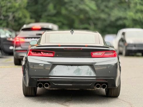 Used 2017 Chevrolet Camaro LT RWD image 27