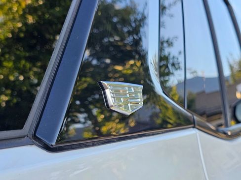 Used 2021 Cadillac Escalade Sport w/ Driver Assist Tech Package AWD/4WD image 11