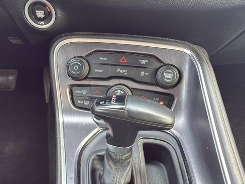 Used 2018 Dodge Challenger SXT w/ Super Sport Group (SS/T) RWD image 19