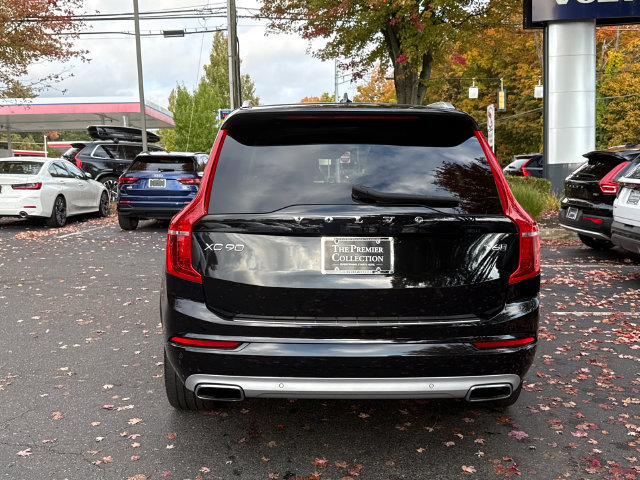 Used 2021 Volvo XC90 T6 Momentum w/ Climate Package AWD/4WD image 3