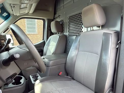 Used 2014 Nissan NV 2500 SV w/ Side & Curtain Airbag Package RWD image 14