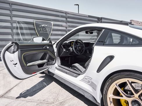 Used 2025 Porsche 911 GT3 RS w/ Weissach Package RWD image 32