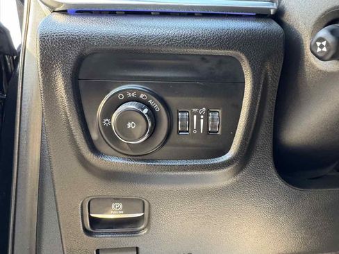 Used 2023 Jeep Grand Cherokee L Overland image 10