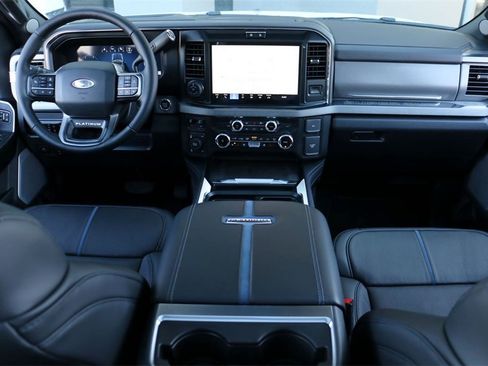 New 2025 Ford F250 Platinum image 32