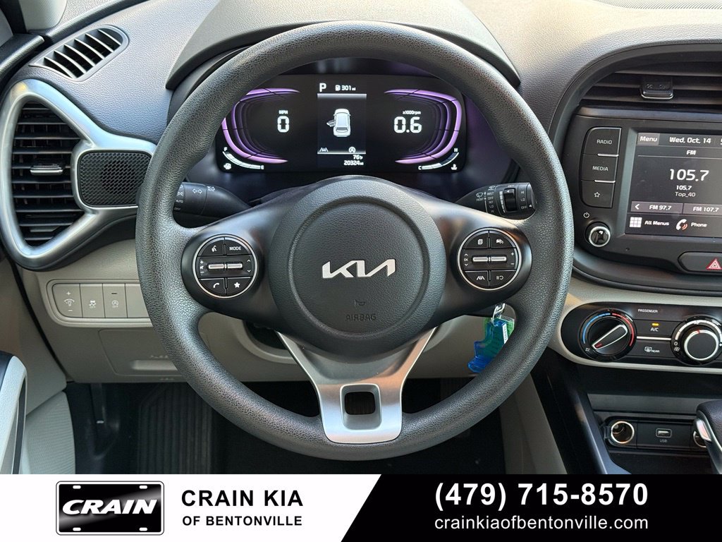 Used 2025 Kia Soul LX w/ LX Technology Package FWD image 13