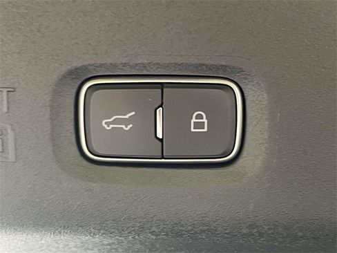 Used 2025 Lincoln Navigator Reserve w/ Jet Appearance Package image 38