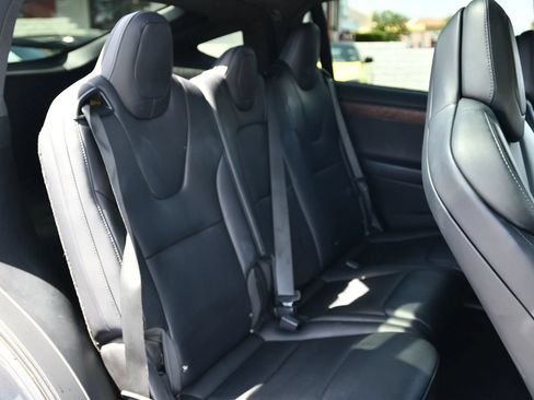 Used 2018 Tesla Model X 100D AWD/4WD image 12