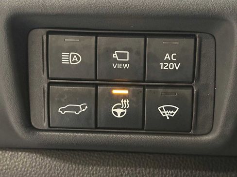 Certified 2022 Toyota Highlander Limited image 17