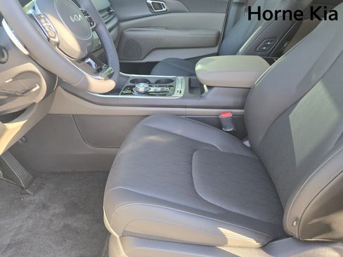 New 2026 Kia Carnival SX image 18