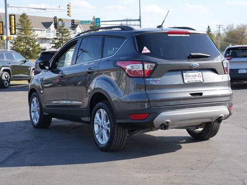 Used 2018 Ford Escape SE AWD/4WD image 5