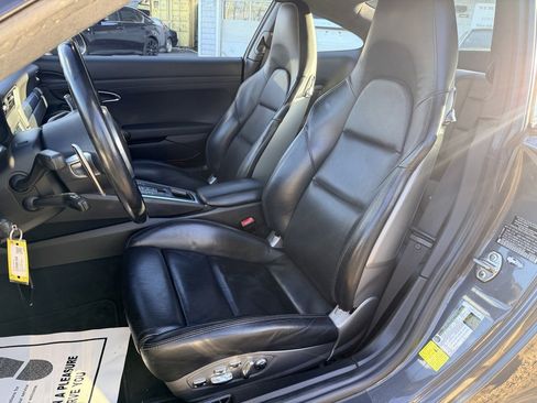 Used 2015 Porsche 911 Carrera 4S image 15