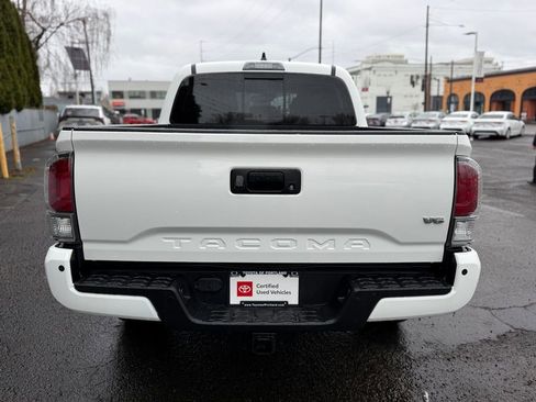 Certified 2023 Toyota Tacoma TRD Off-Road w/ Technology Package AWD/4WD image 7