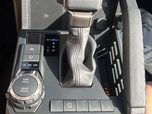 New 2025 Toyota 4Runner Limited image 14