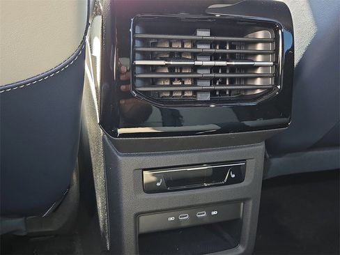 New 2026 Volkswagen ID.4 Pro S Plus image 12